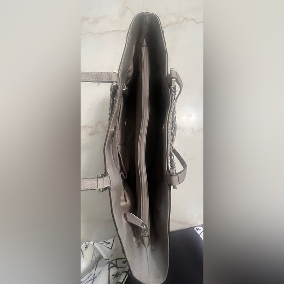 Michael Kors Harper Gray Saffiano Leather Tote Silver Hardware Shoulder Bag - Picture 10 of 11